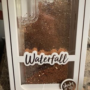 Water fall case mate for a iPhone SX Max 10
